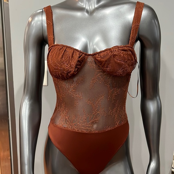 NWT Danielle Bernstein Brown Lace Thong Sleeveless Bodysuit Top - Picture 1 of 9